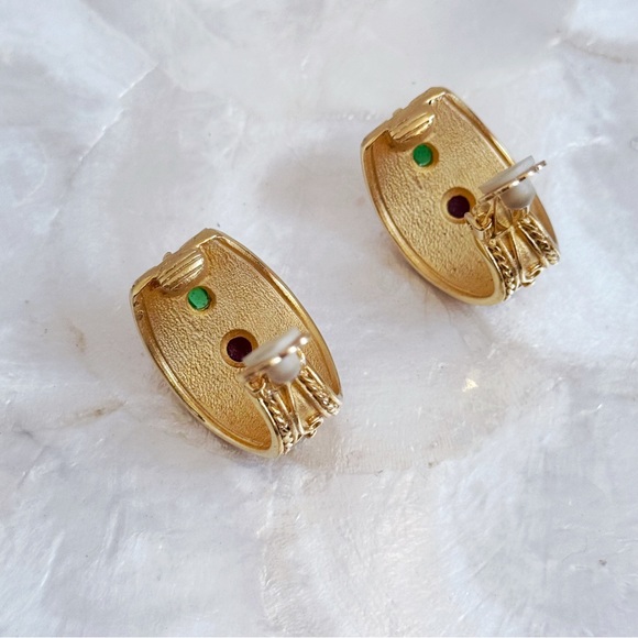 Vtg Brushed Gold Tone Etruscan Byzantine Gripoix Cabachon Clip Earrings - Picture 4 of 16